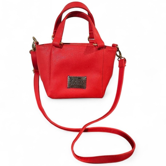 The Unbranded Brand Handbags - NWOT - Mini Spring Red Crossbody Purse